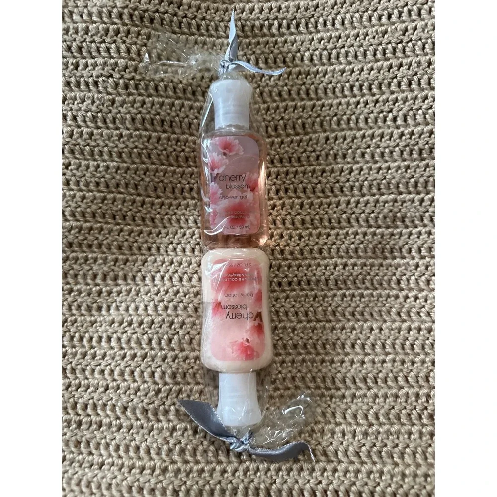 Bath & Body Works Cherry Blossom Travel Set Shower Gel and Body Lotion 2oz New